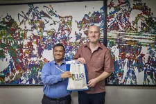 Professor W.R. Genilo (Dean of the Social Sciences at the University of Liberal Arts in Dhaka) with SASNET Director Ted Svensson in November 2022. 